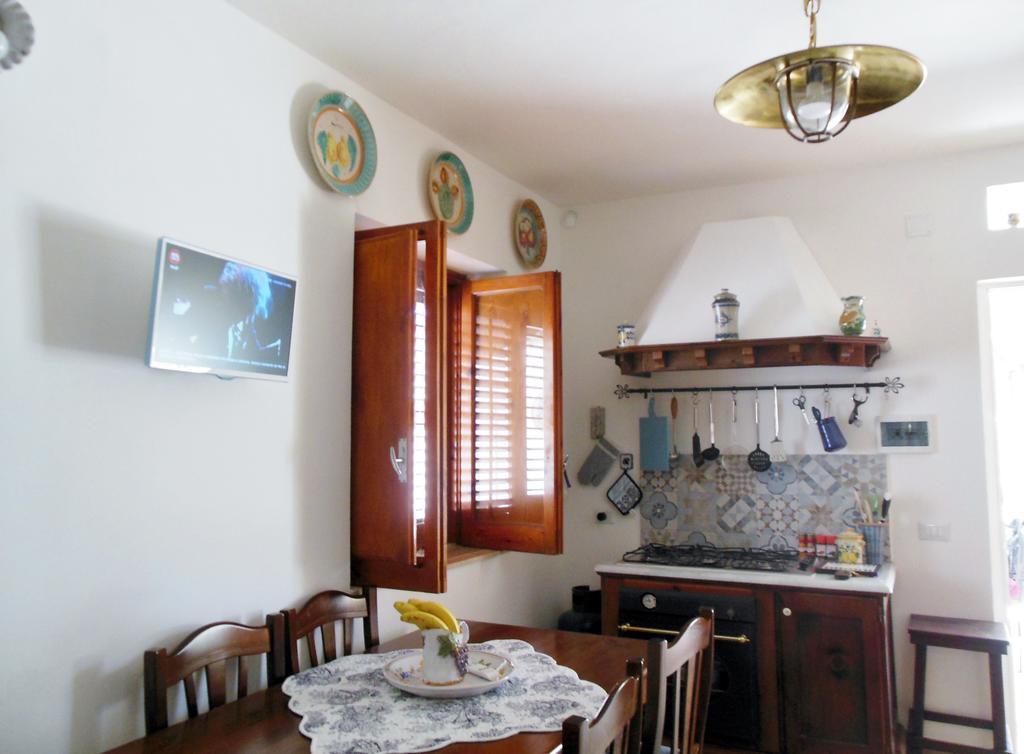 Casa Perciata - Locazione Turistica Apartment มอนเดลโล ภายนอก รูปภาพ