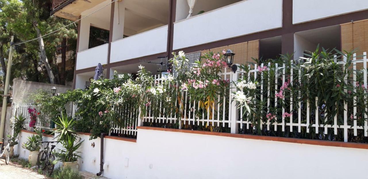 Casa Perciata - Locazione Turistica Apartment มอนเดลโล ภายนอก รูปภาพ